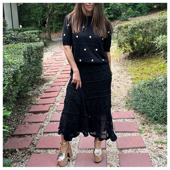 22 PARIS CHIC LIGHT KNIT STAR SWEATER - Picture 3 of 8